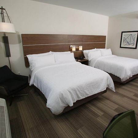 Holiday Inn Express Hotel And Suites Lincoln Airport By Ihg Eksteriør billede